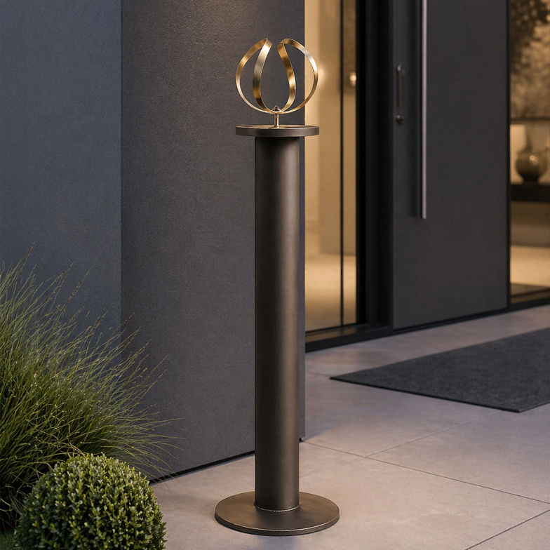 Eternity Säule Hauseingang Abend